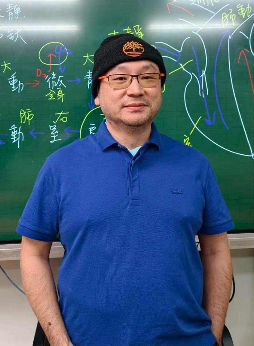 黃崇 (黃能崇) 生物、物理、化學、自然全科老師